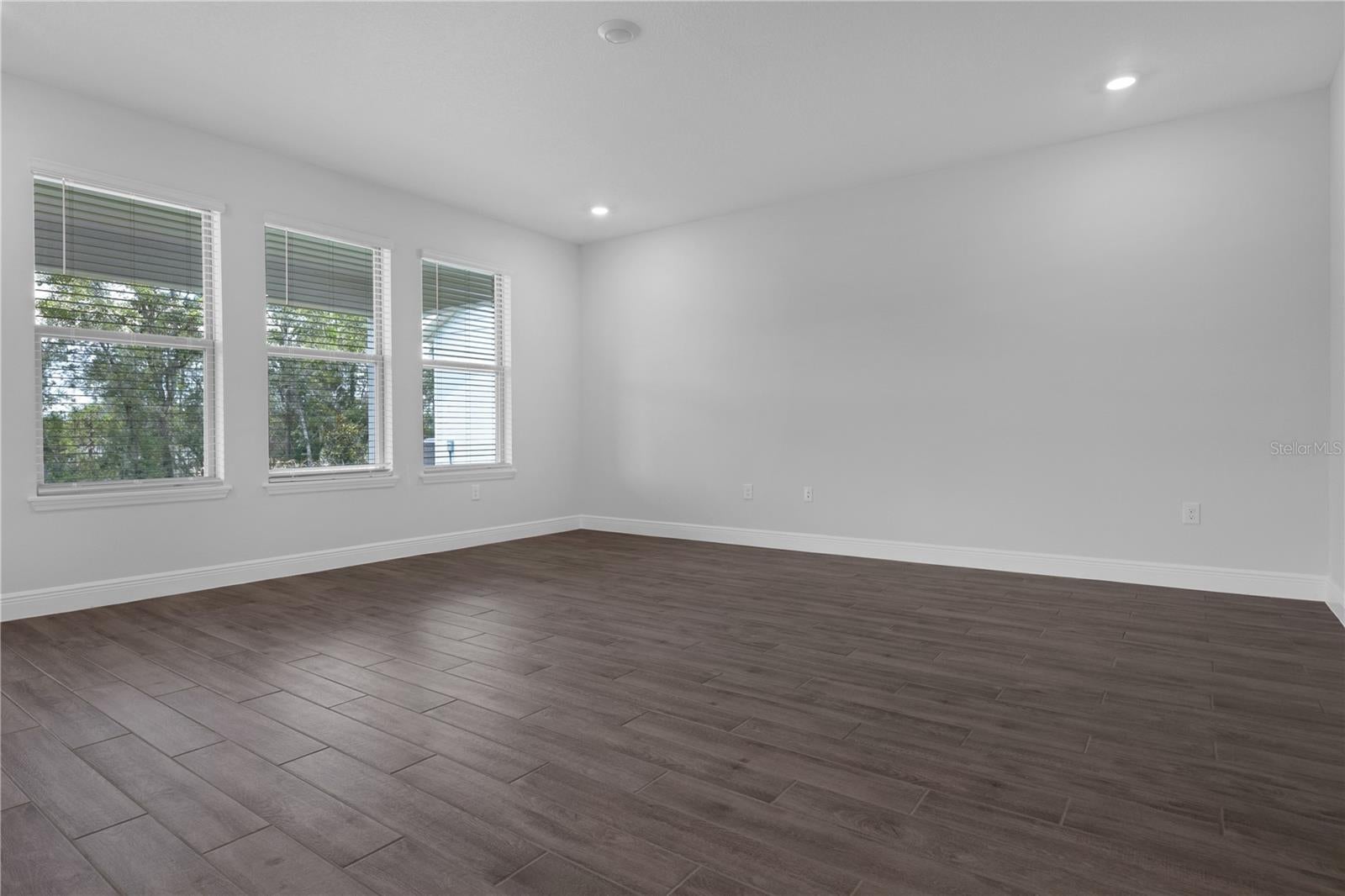 11821 SHINE VIEW LANE