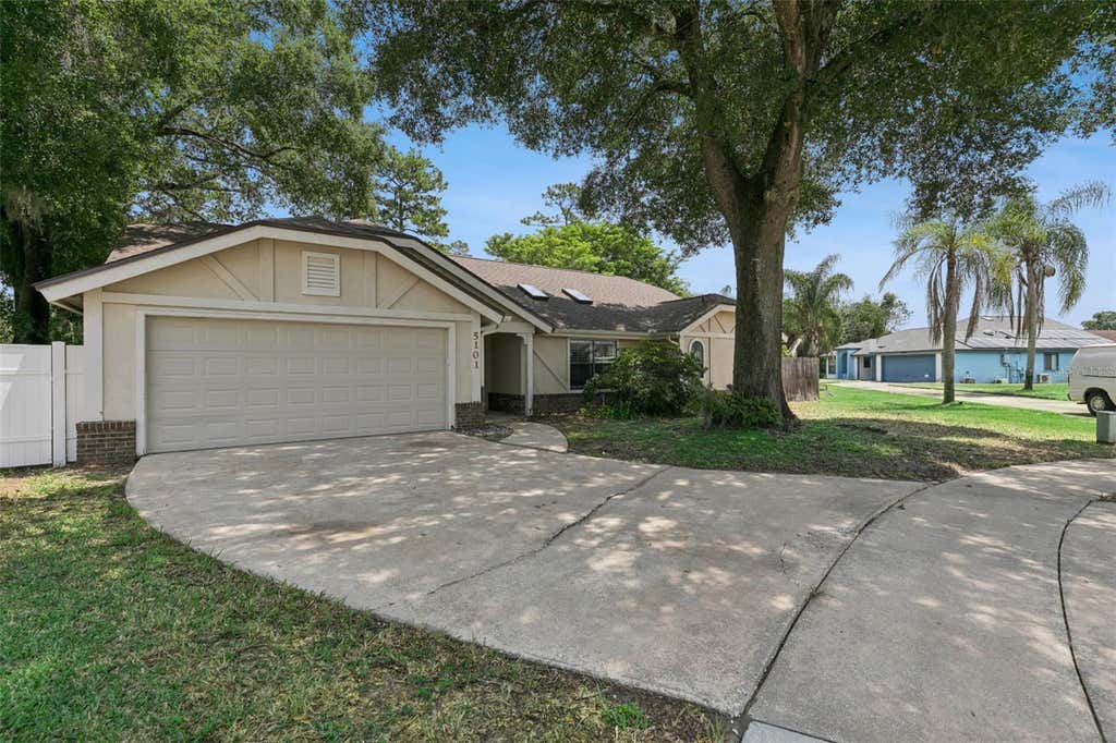 Photo of 5101 Goldenwood Drive, Orlando, FL 32817 (MLS # O6436279)