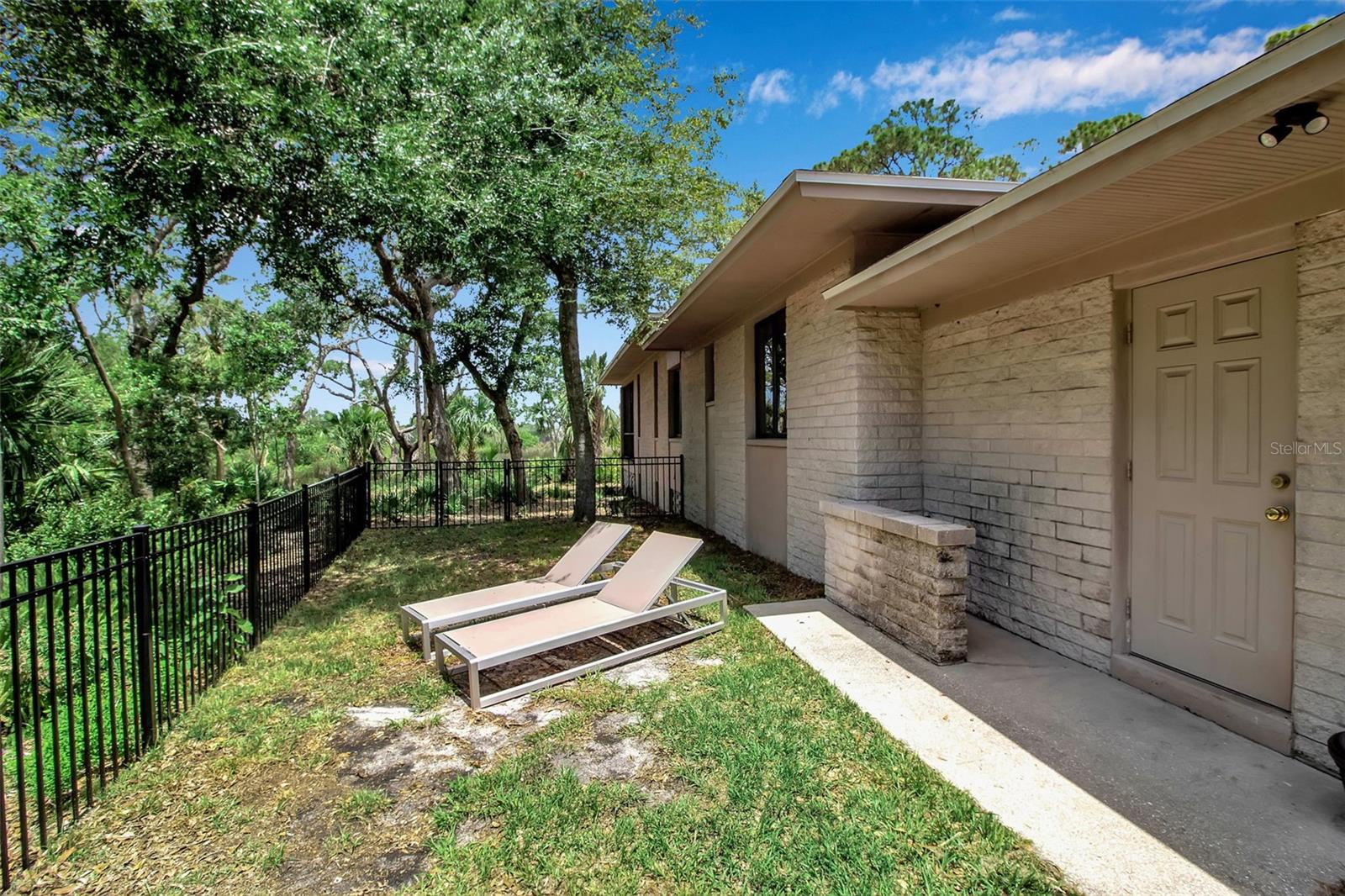 RIVER FOREST - Residential