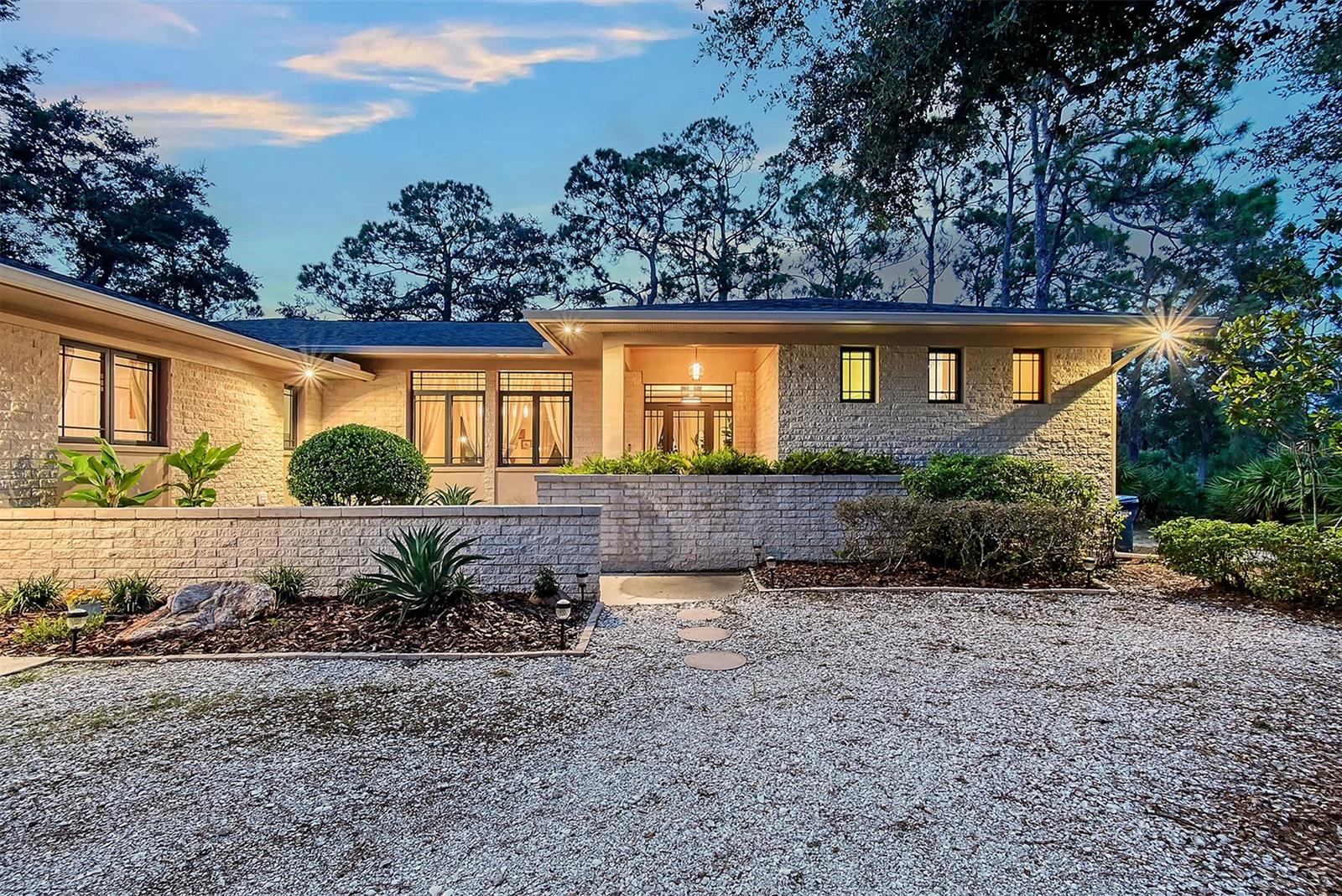5935 RIVER FOREST CIRCLE