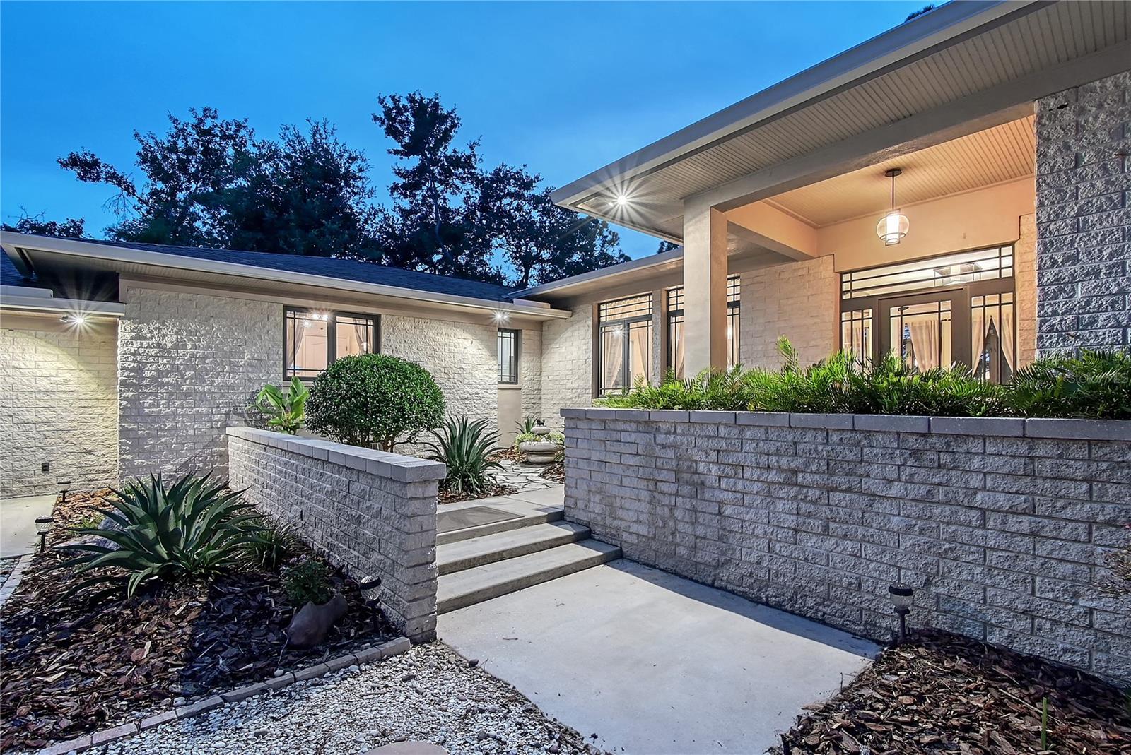 5935 RIVER FOREST CIRCLE