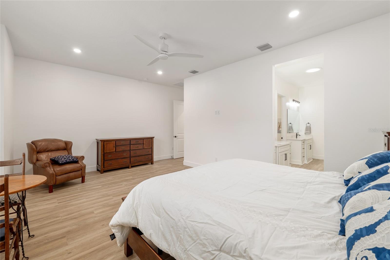 ROLLING HILLS UNIT 2-A - Residential