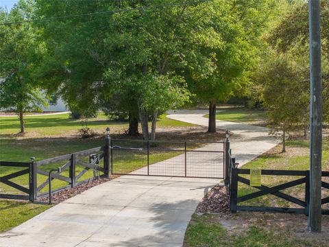 Tiny photo for 11551 SW 128th Avenue, Dunnellon, FL 34432 (MLS # OM721636)