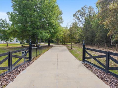 Tiny photo for 11551 SW 128th Avenue, Dunnellon, FL 34432 (MLS # OM721636)