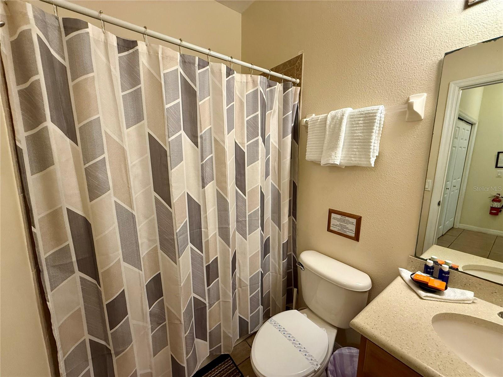 OAKWATER CONDO PH4 - Residential