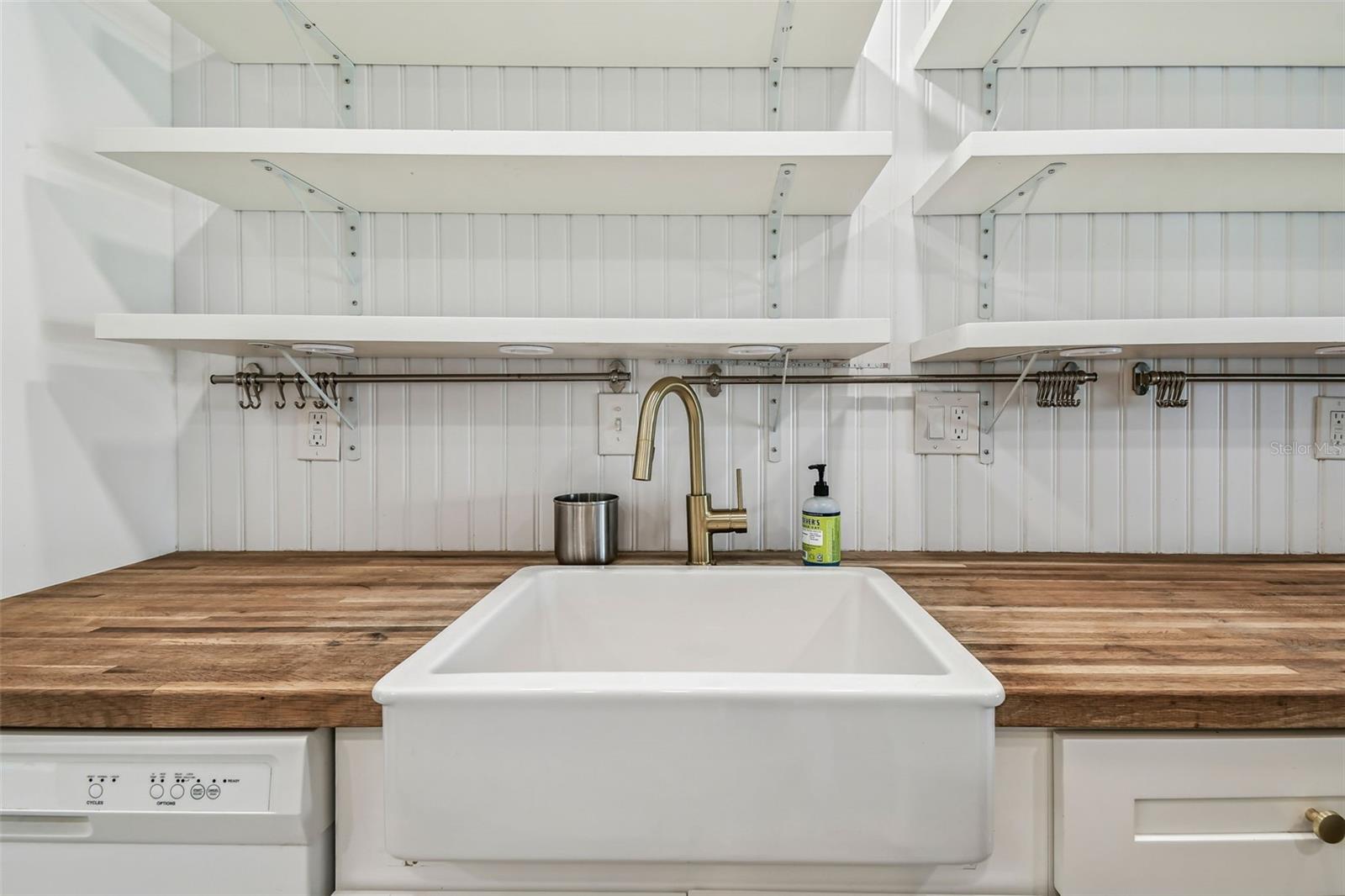 SOUTH PAULA POINT CONDO - Residential Lease