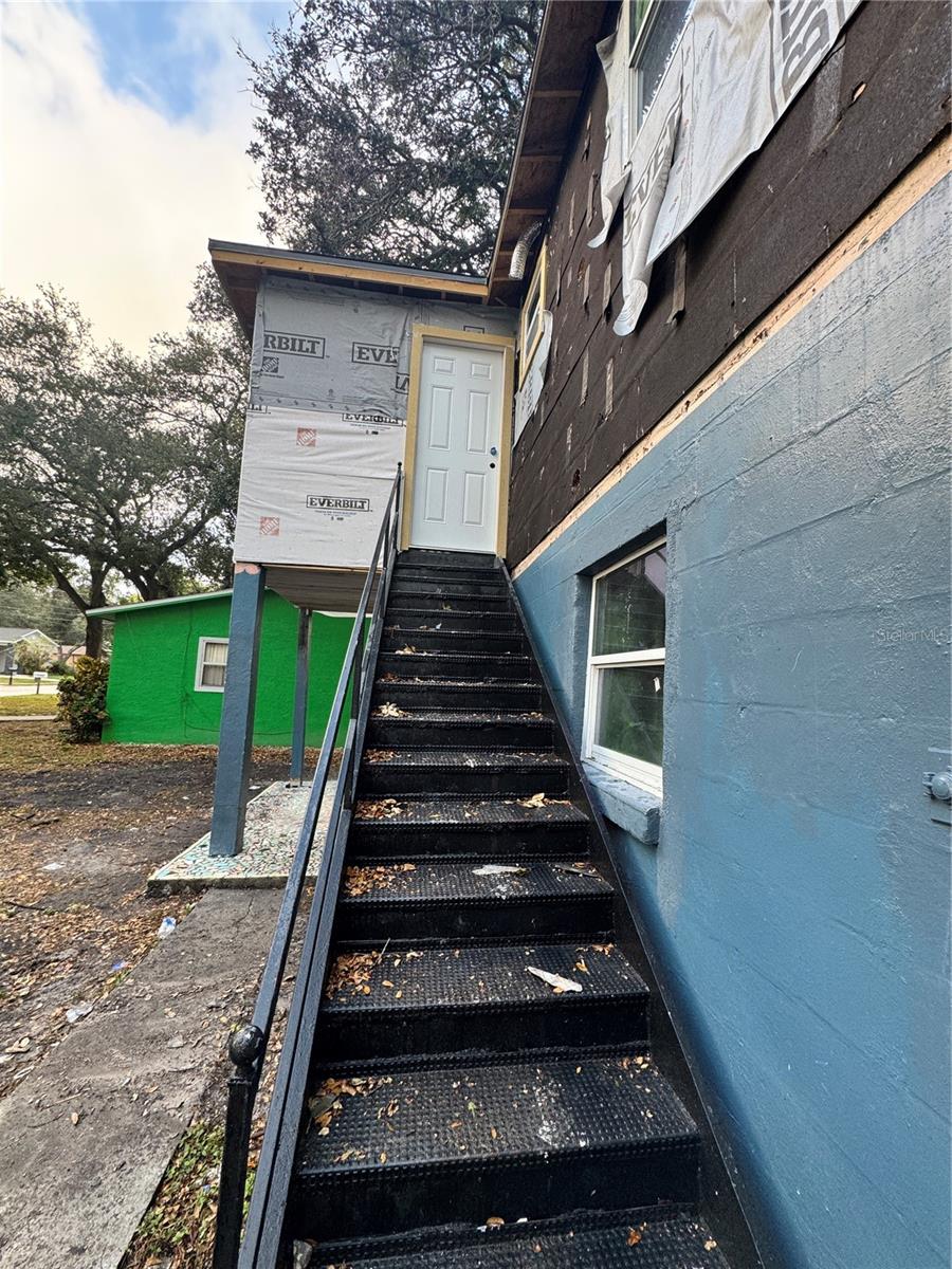 1543 SCRANTON AVENUE