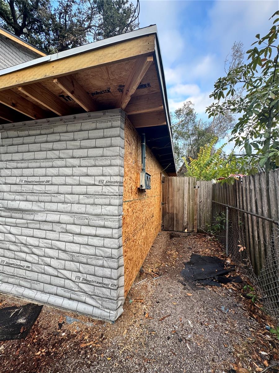 1543 SCRANTON AVENUE