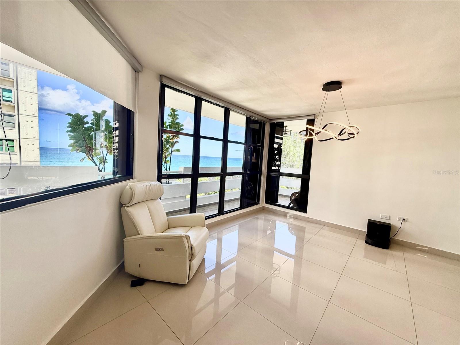 ASHFORD PLAZA - Residential