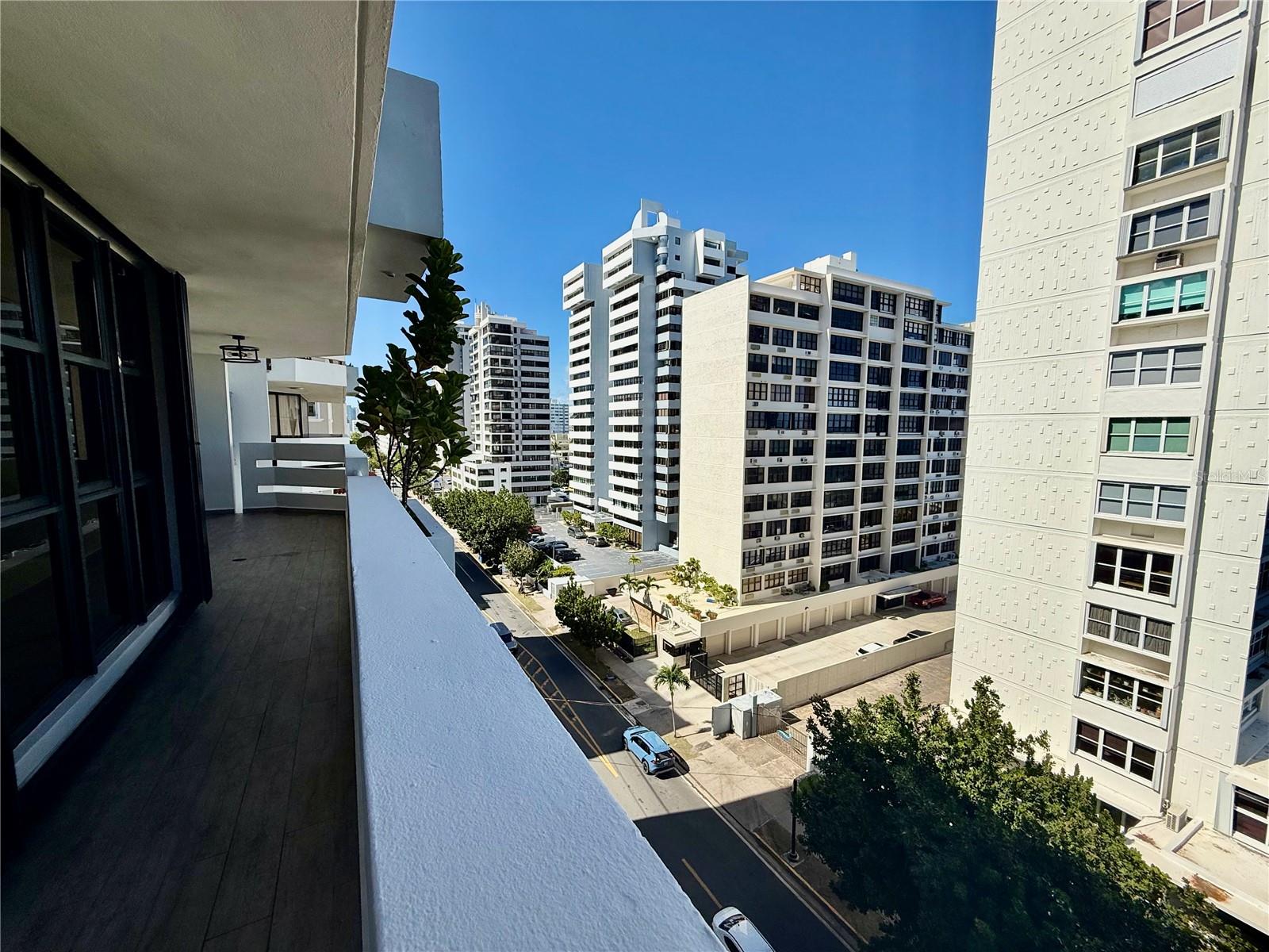 ASHFORD PLAZA - Residential