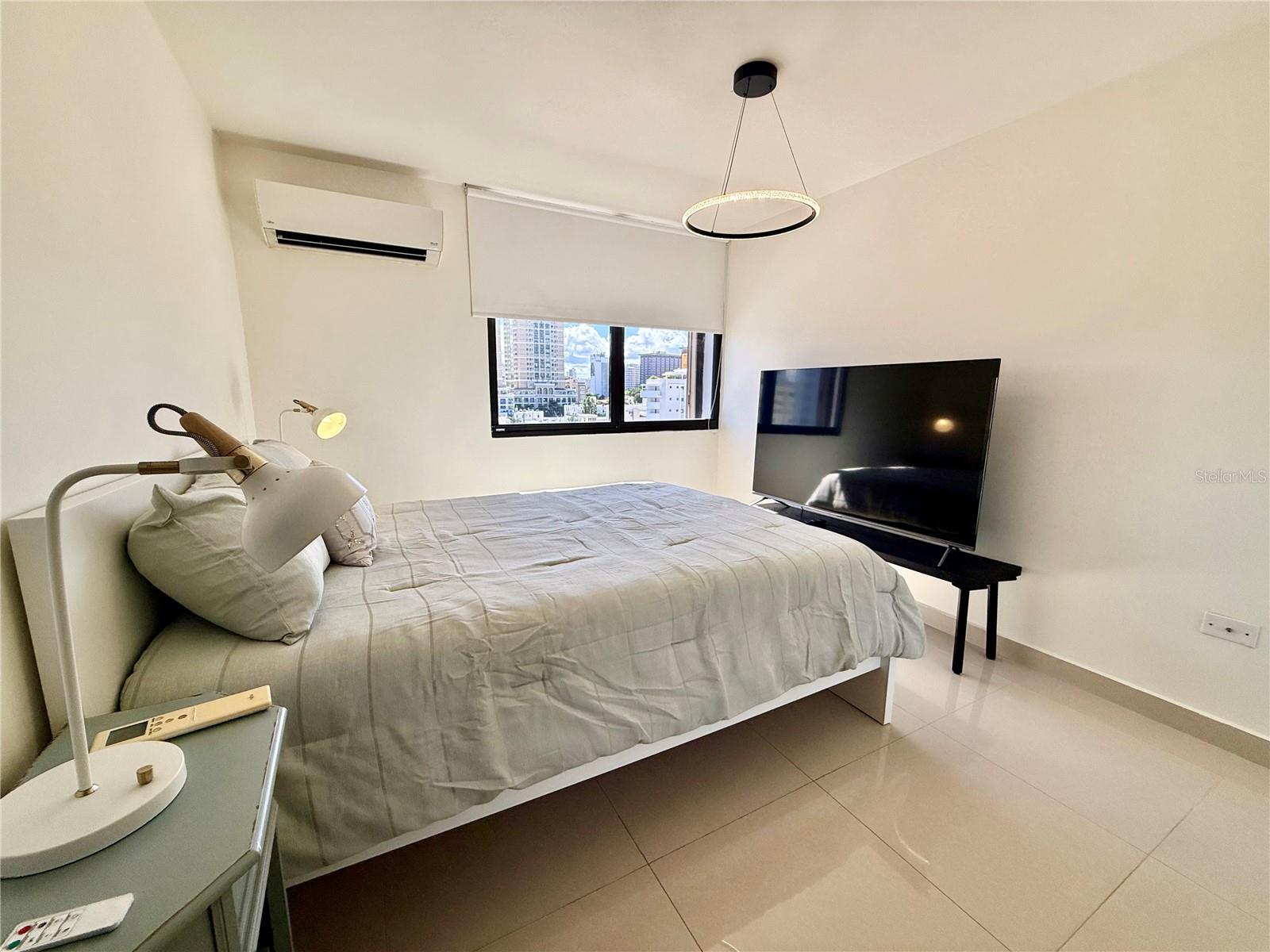 ASHFORD PLAZA - Residential