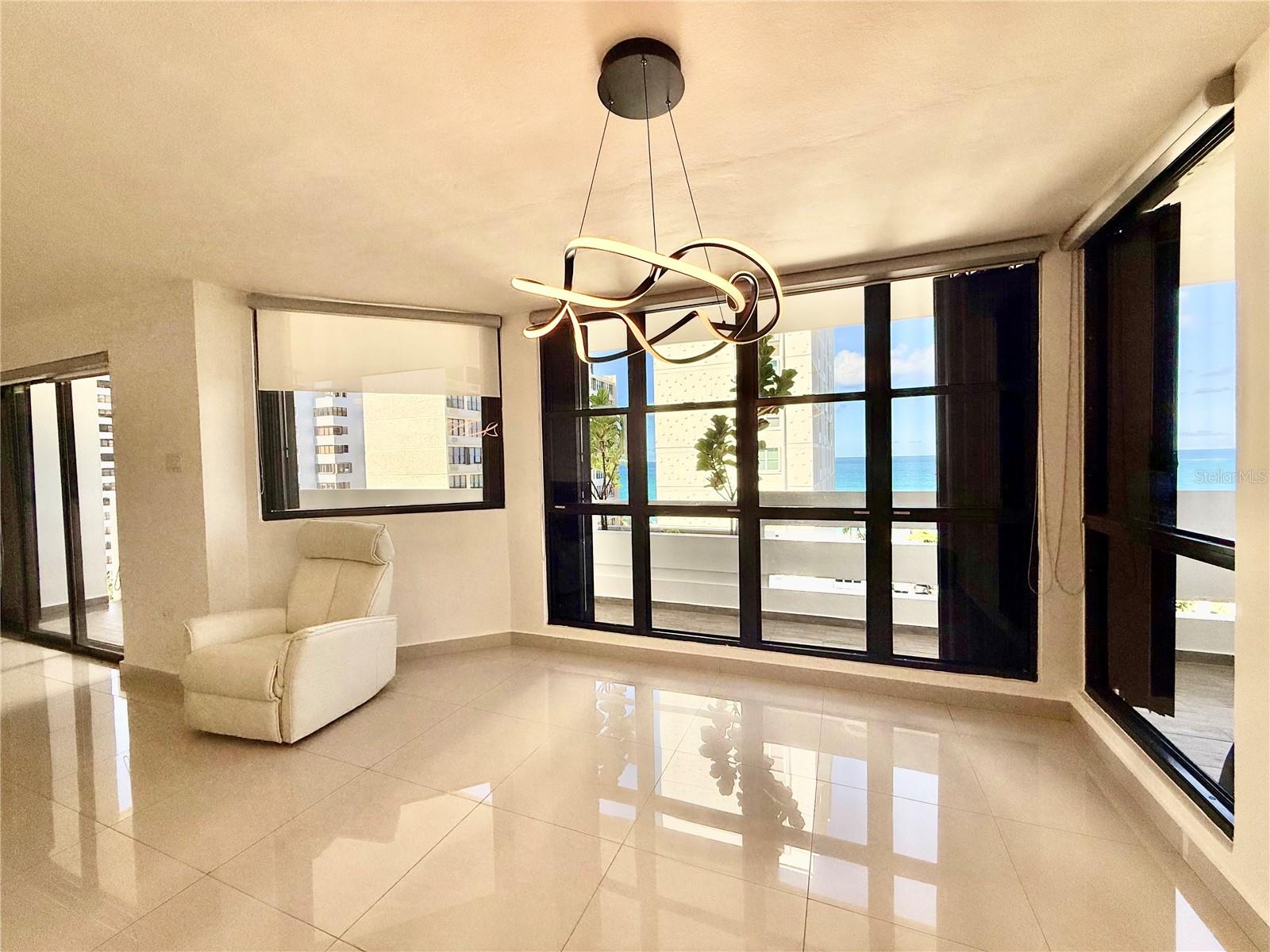 ASHFORD PLAZA - Residential