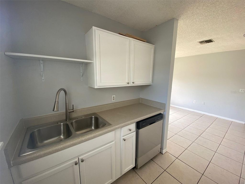 Photo of 605 Hennessee Street, Lakeland, FL 33805 (MLS # TB8505711)