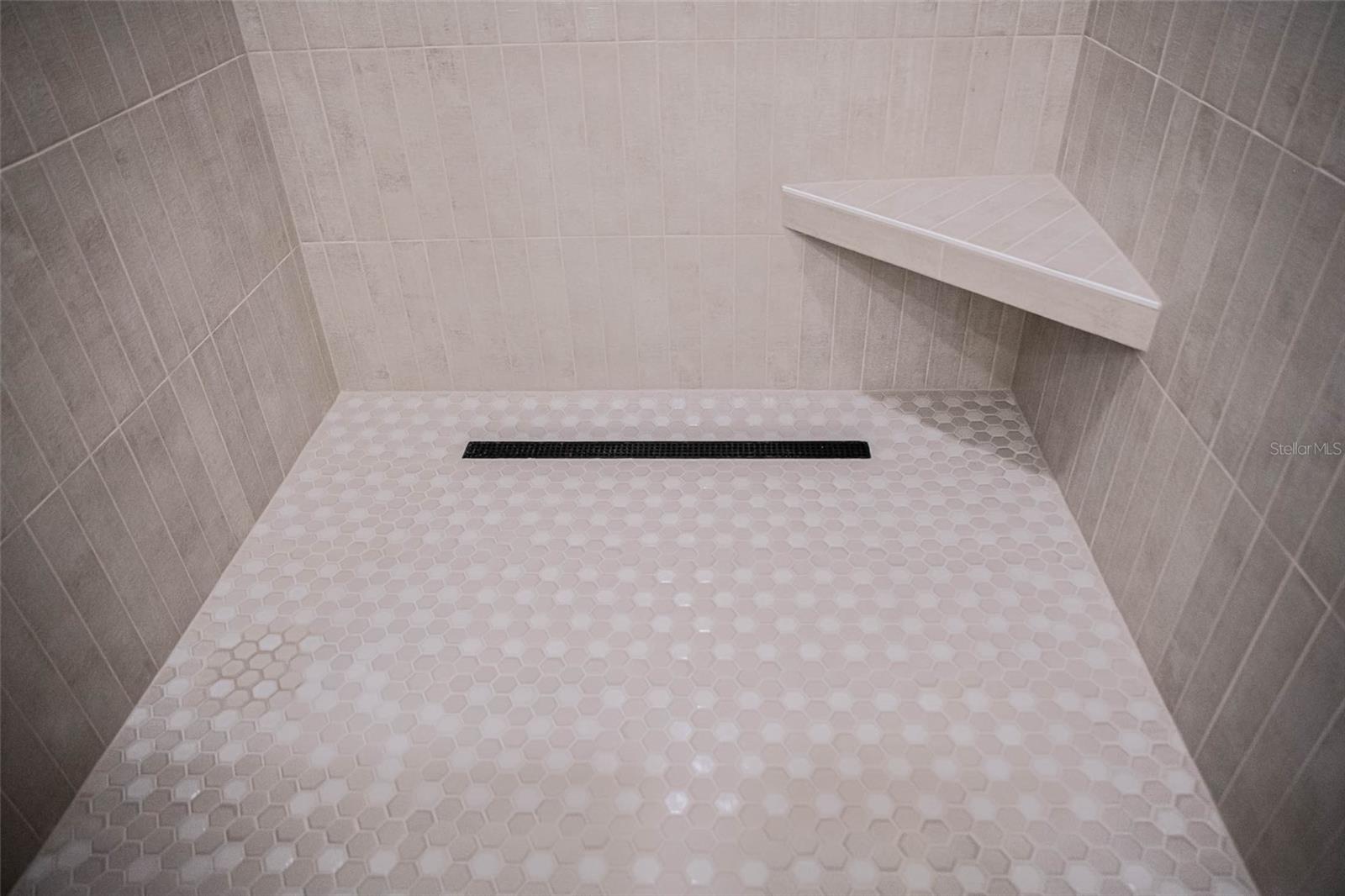 ROYAL HIGHLANDS - Residential