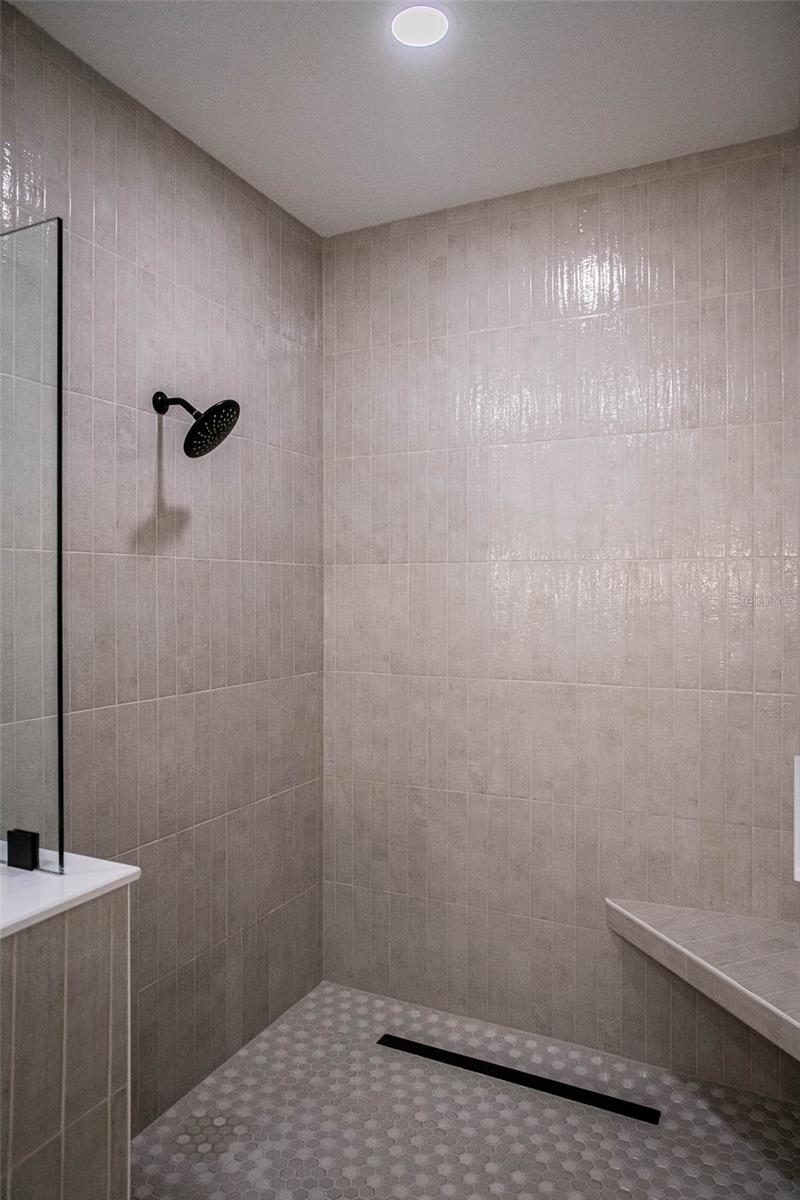 ROYAL HIGHLANDS - Residential