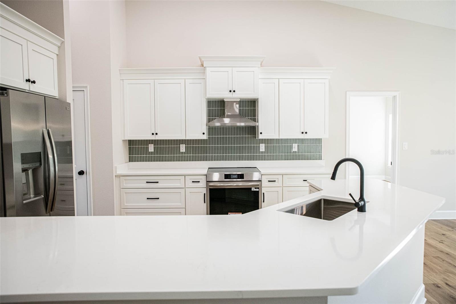 ROYAL HIGHLANDS - Residential