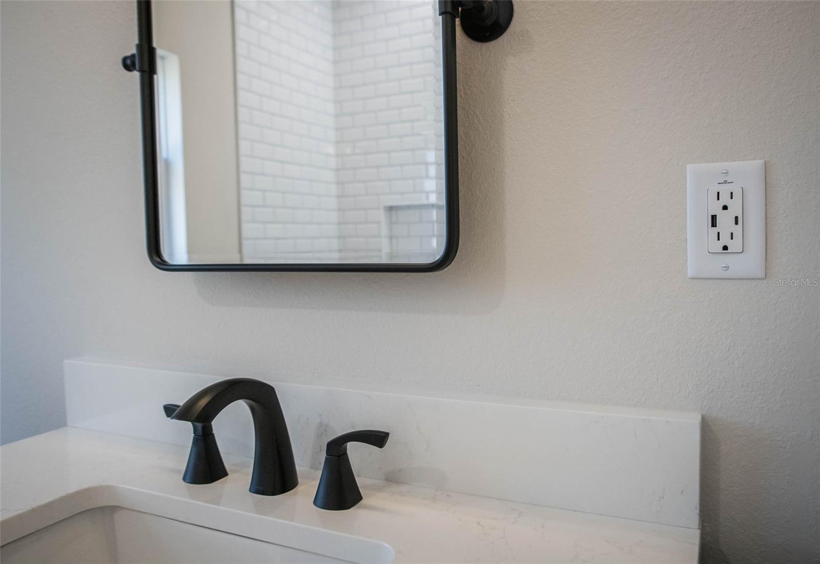 ROYAL HIGHLANDS - Residential