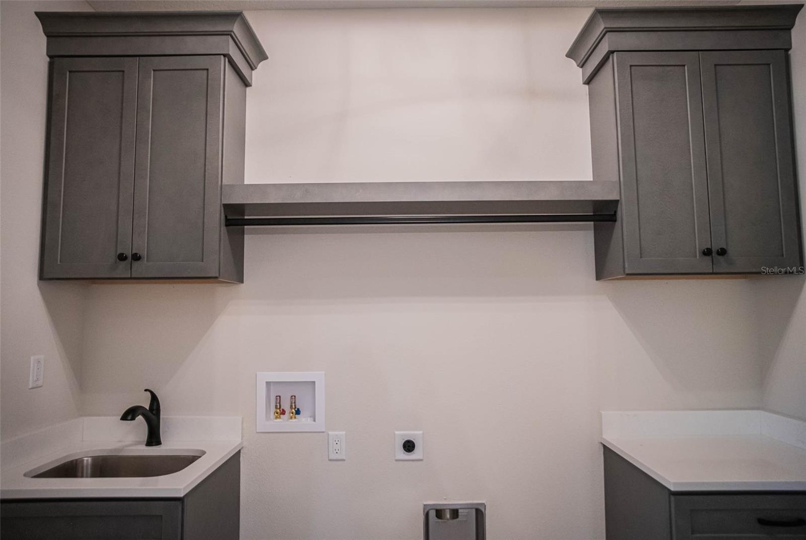 ROYAL HIGHLANDS - Residential