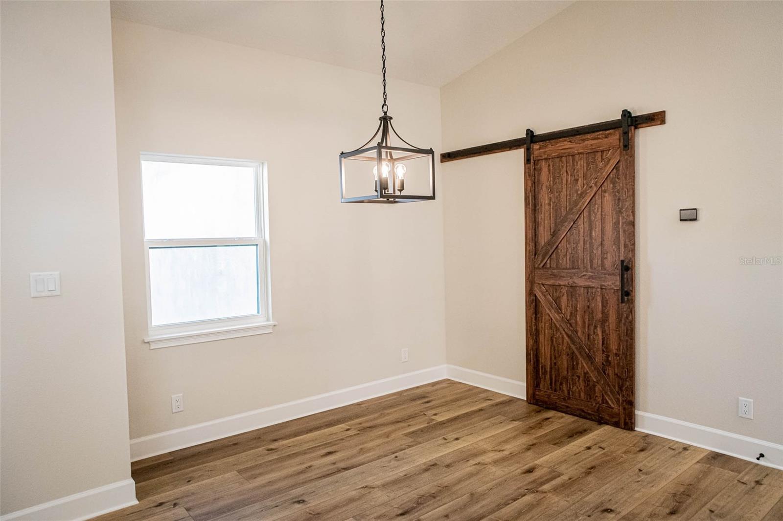 ROYAL HIGHLANDS - Residential