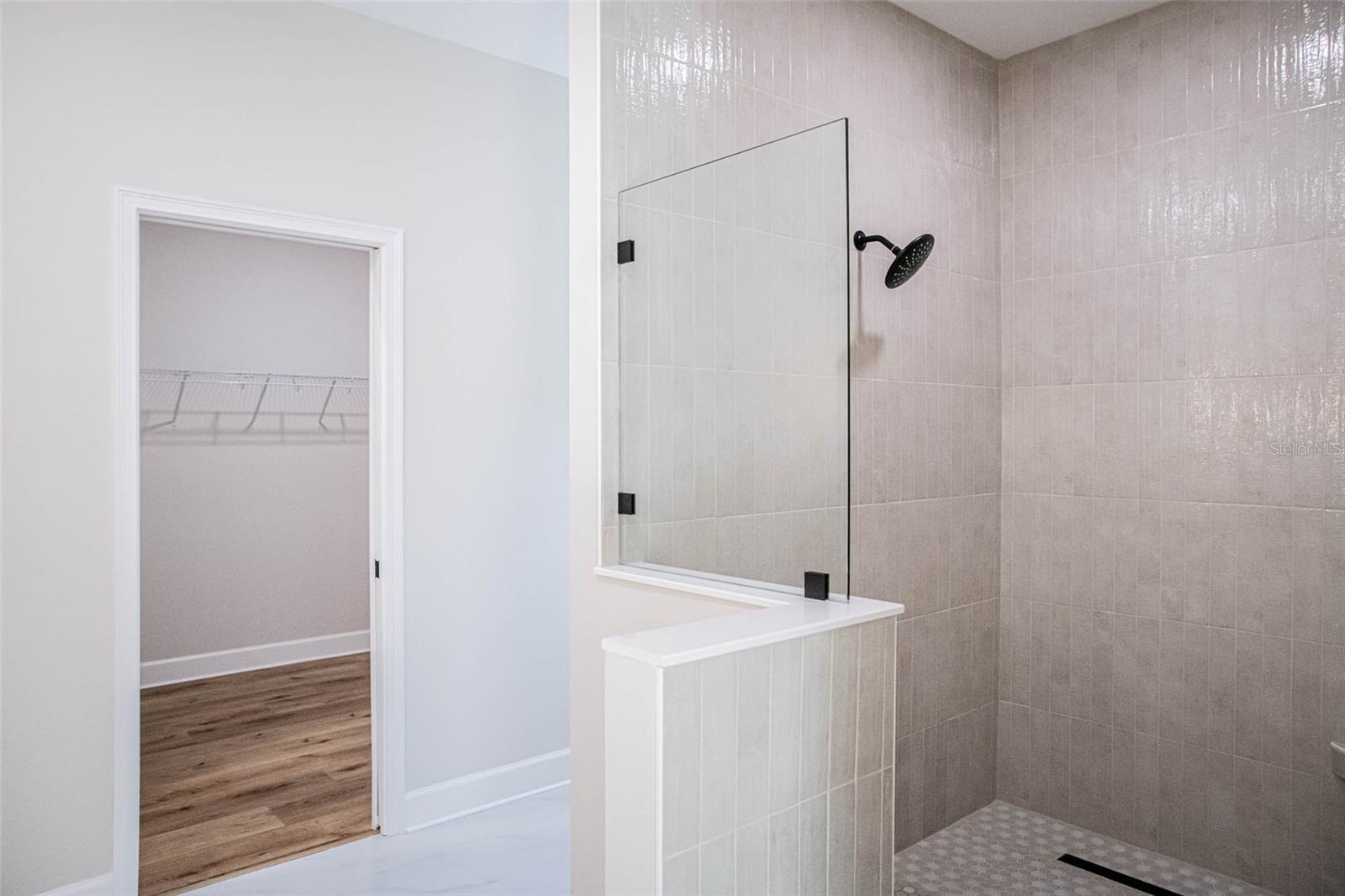 ROYAL HIGHLANDS - Residential