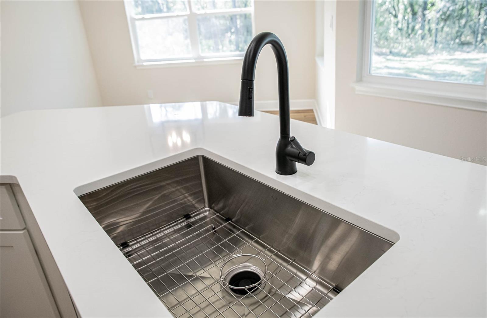 ROYAL HIGHLANDS - Residential