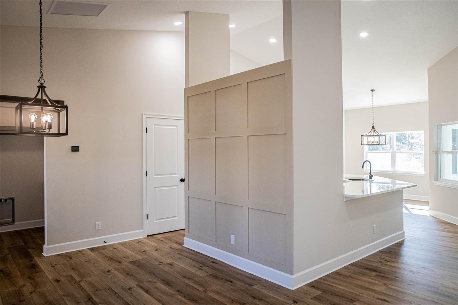 ROYAL HIGHLANDS - Residential