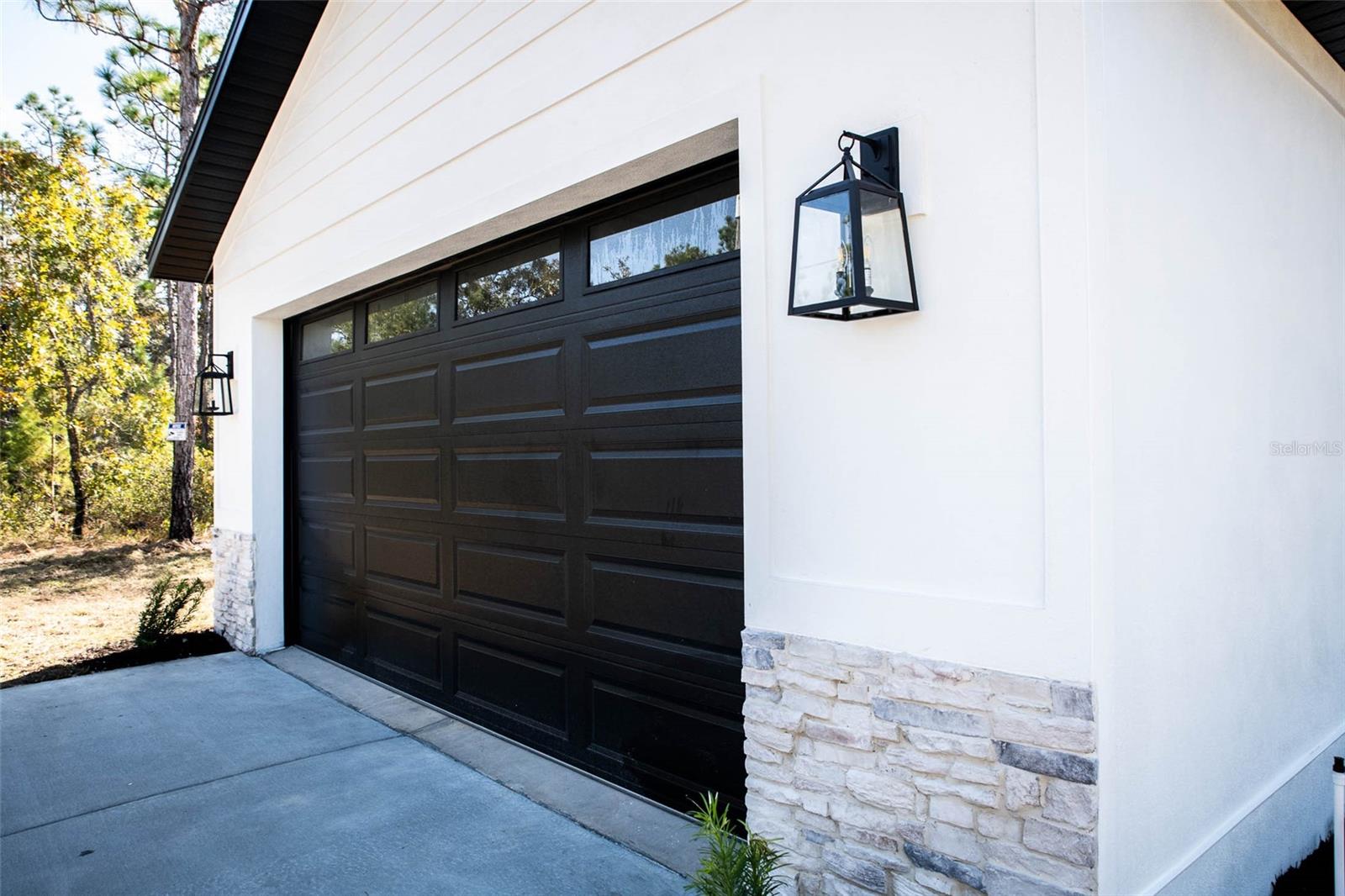 ROYAL HIGHLANDS - Residential