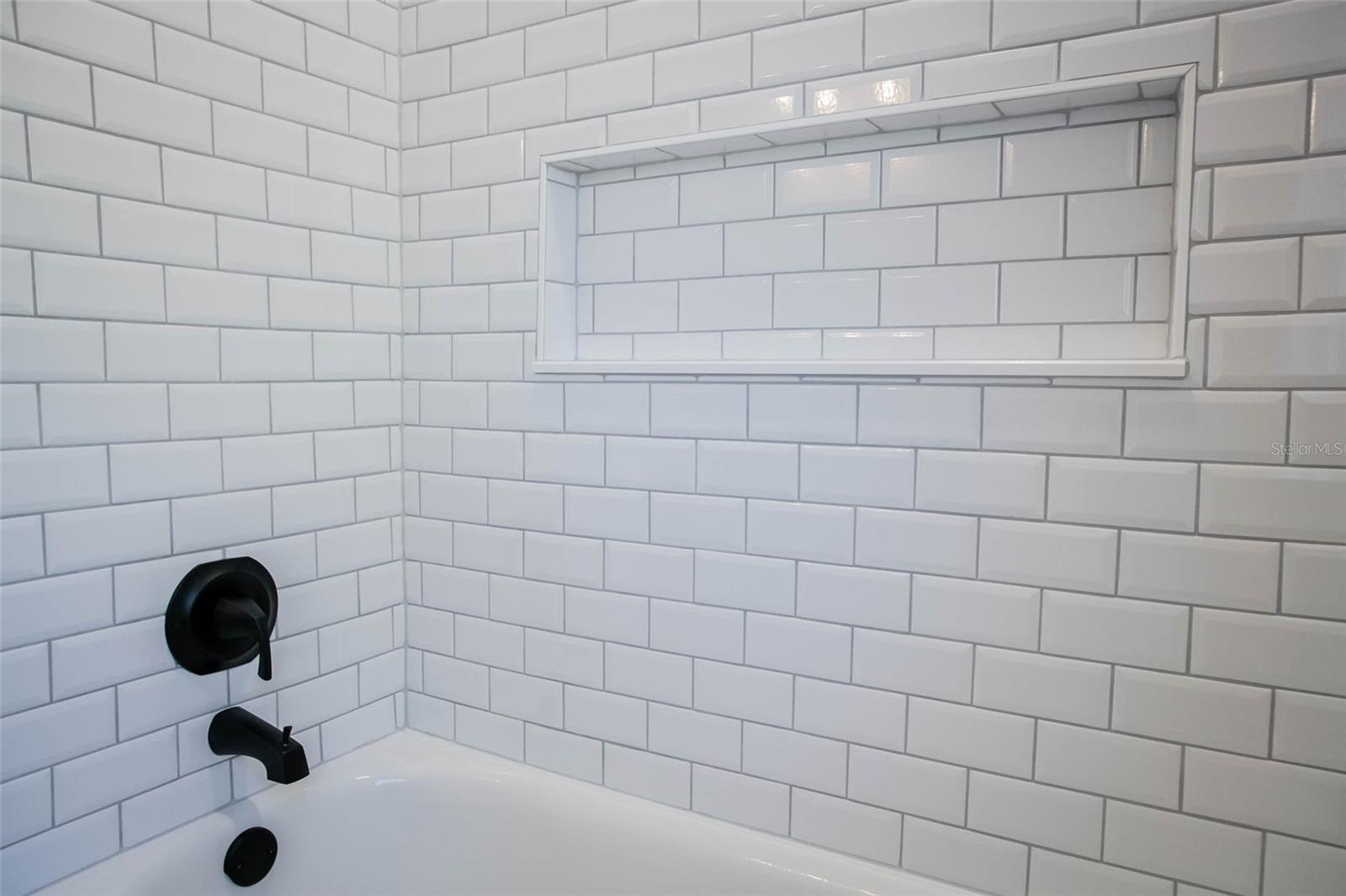 ROYAL HIGHLANDS - Residential