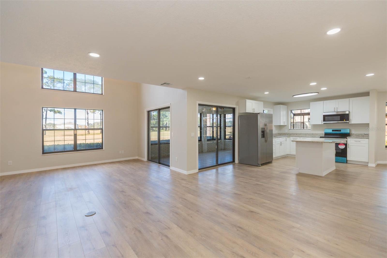 SILVER OAKS PH 01 - Residential