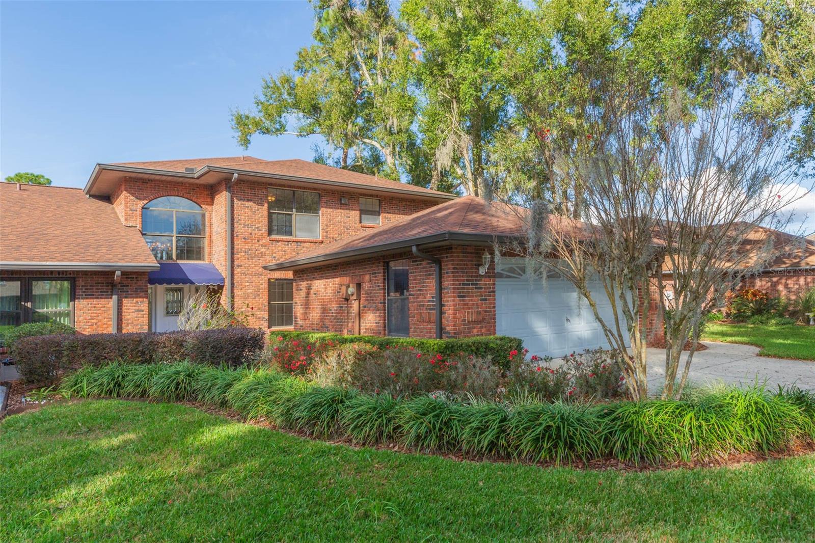 SILVER OAKS PH 01 - Residential