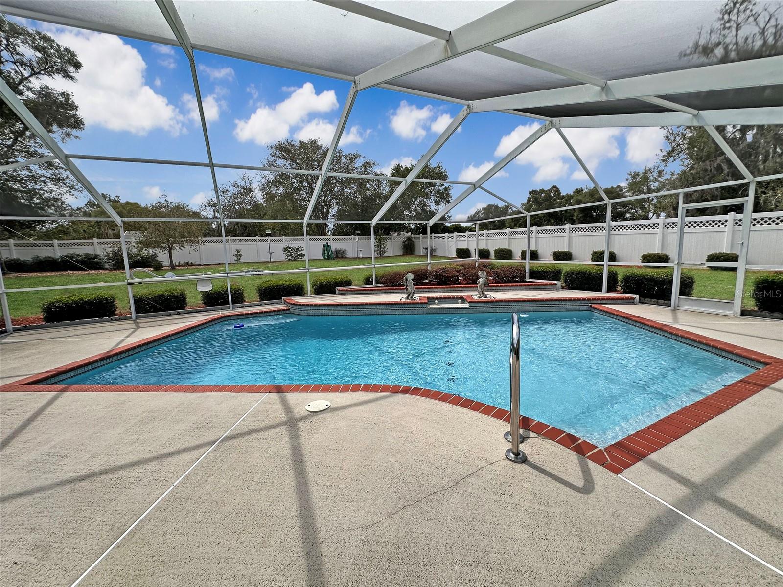 RIVER COUNTRY ESTATES - Residential