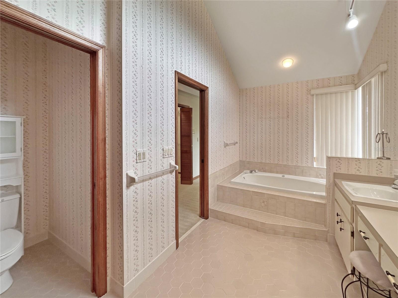 RIVER COUNTRY ESTATES - Residential