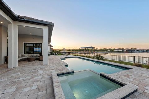 A home in PALMETTO