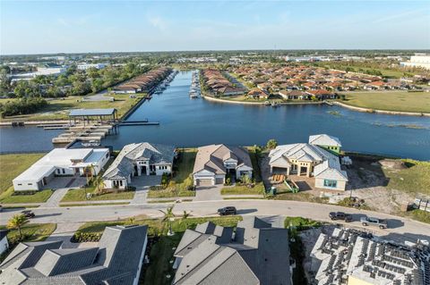 A home in PALMETTO
