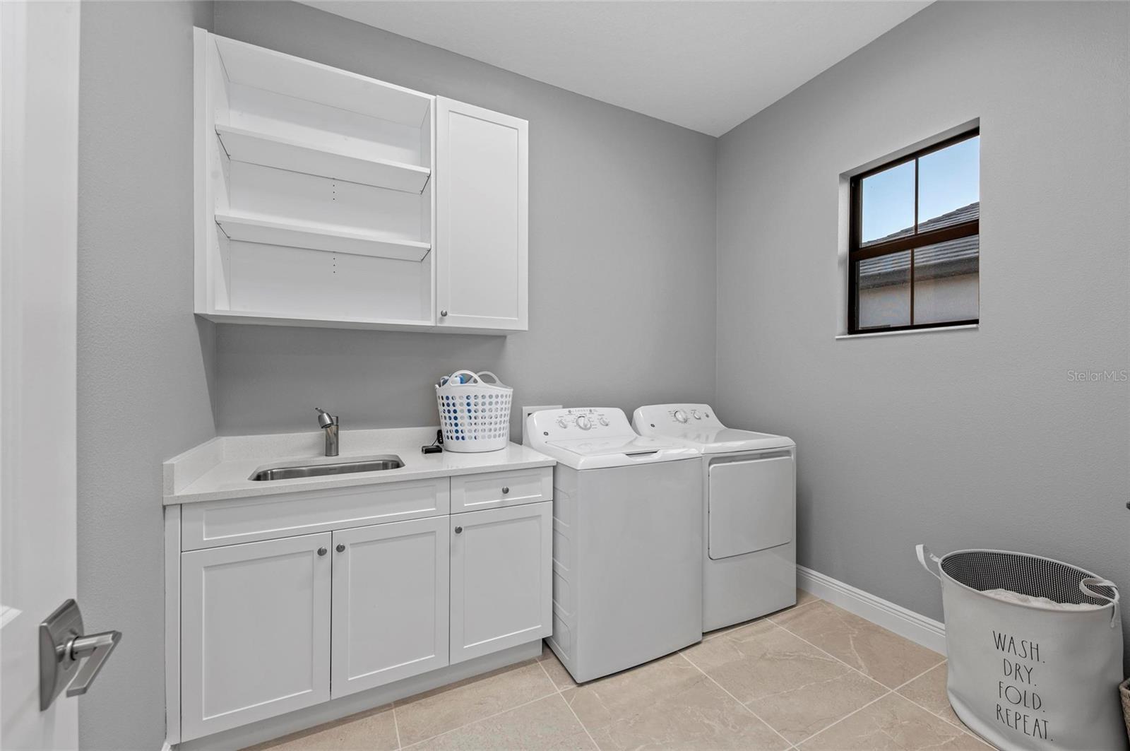SANCTUARY COVE - Residential