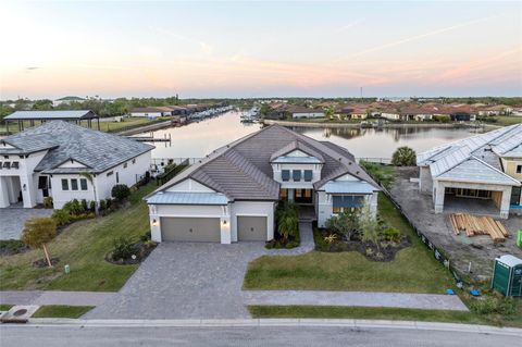 A home in PALMETTO
