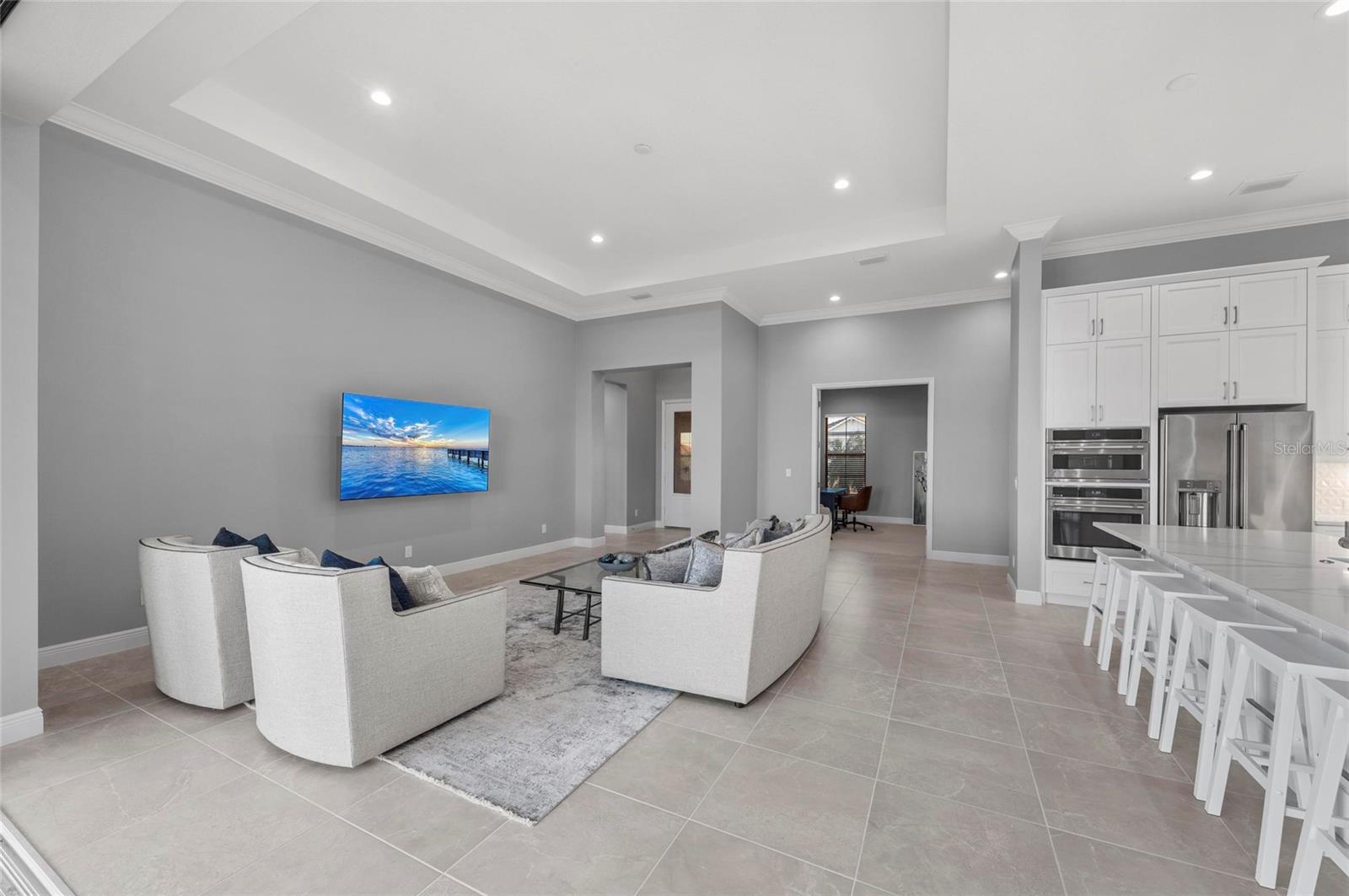SANCTUARY COVE - Residential