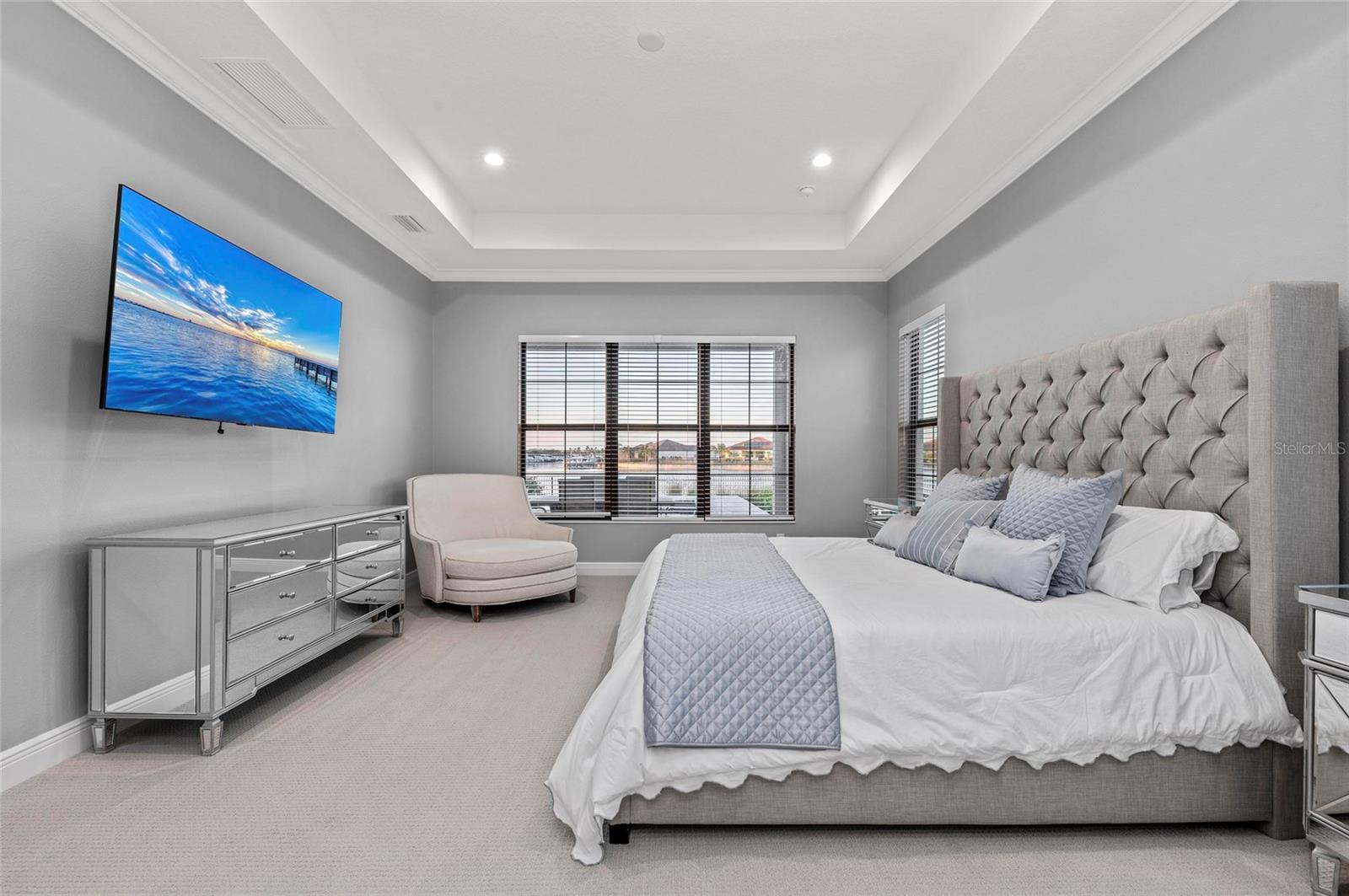 SANCTUARY COVE - Residential