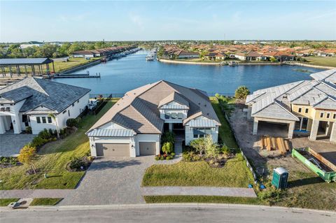 A home in PALMETTO