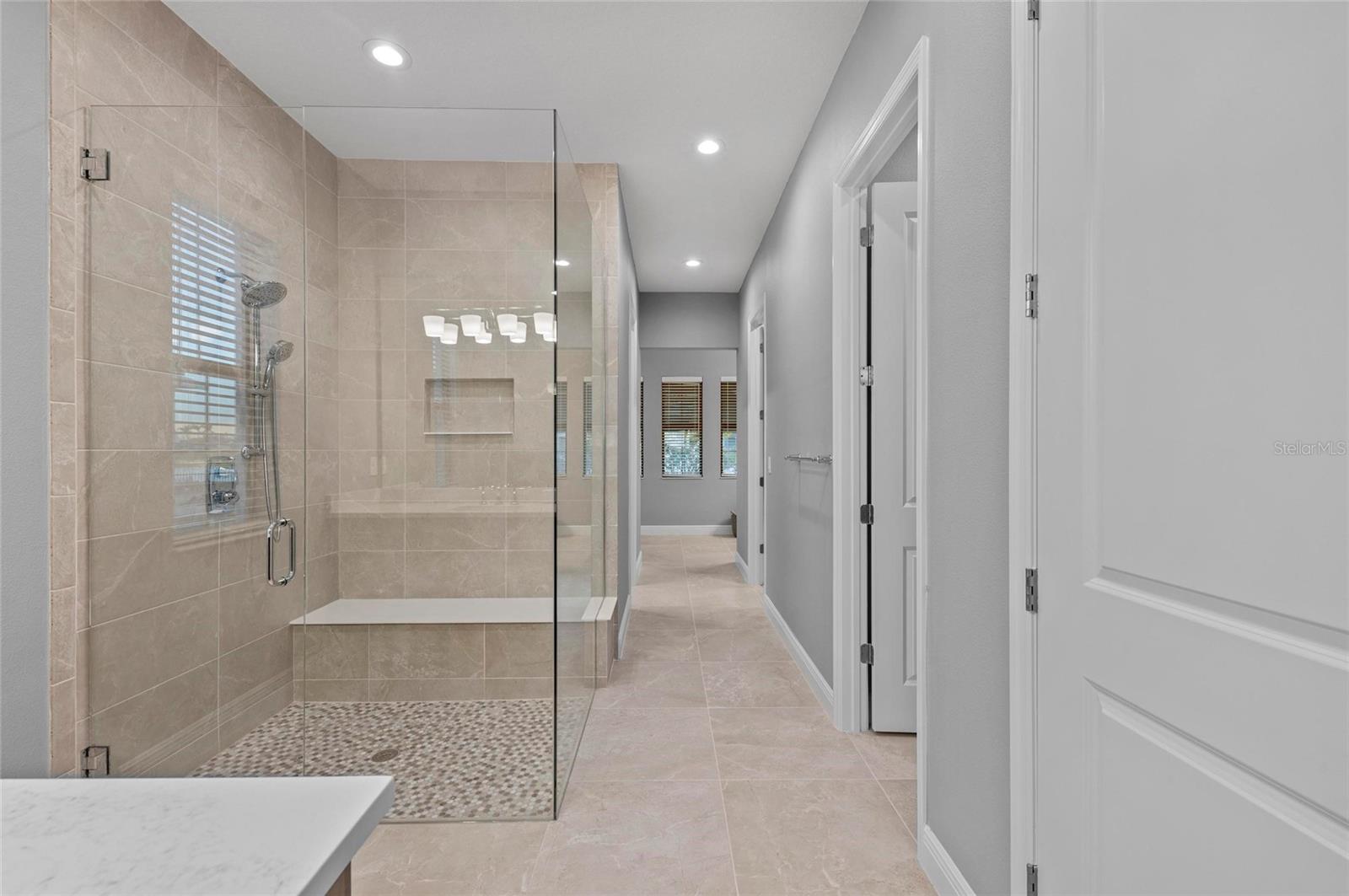 SANCTUARY COVE - Residential