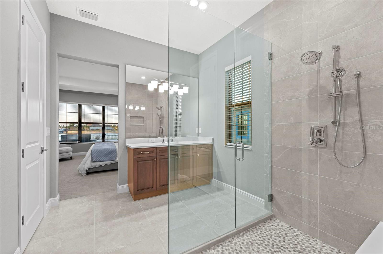 SANCTUARY COVE - Residential