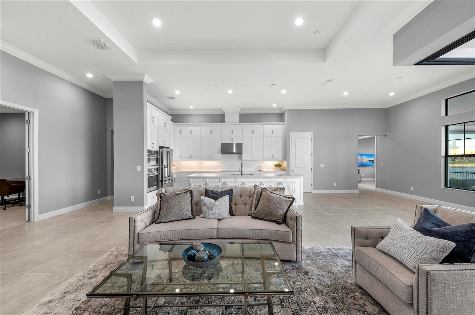 SANCTUARY COVE - Residential