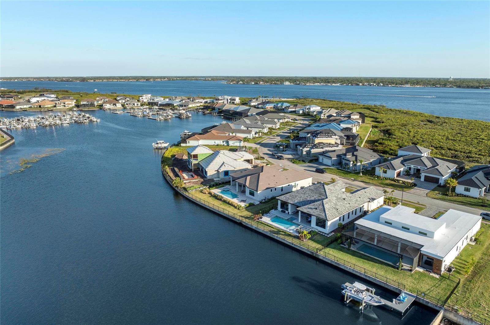 SANCTUARY COVE - Residential