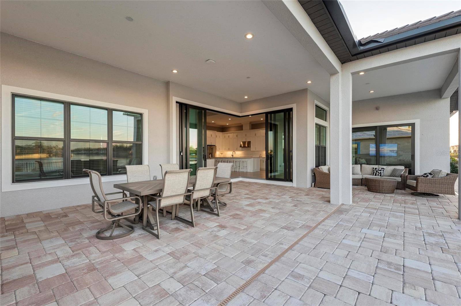 SANCTUARY COVE - Residential