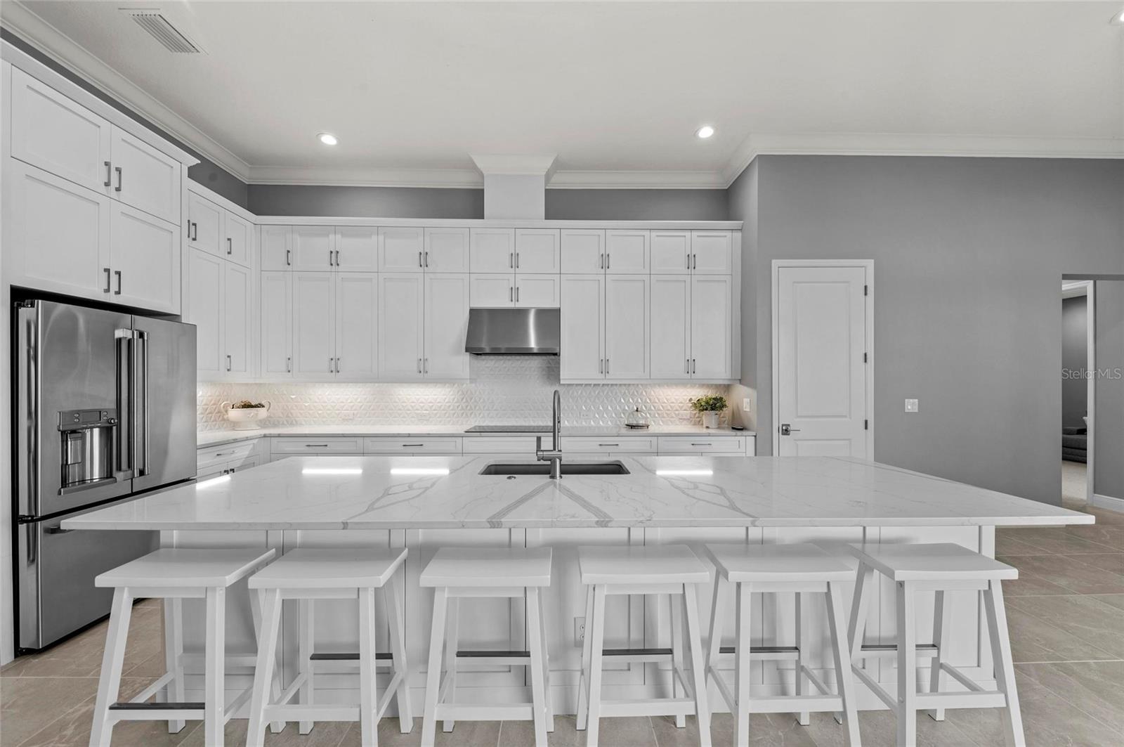 SANCTUARY COVE - Residential