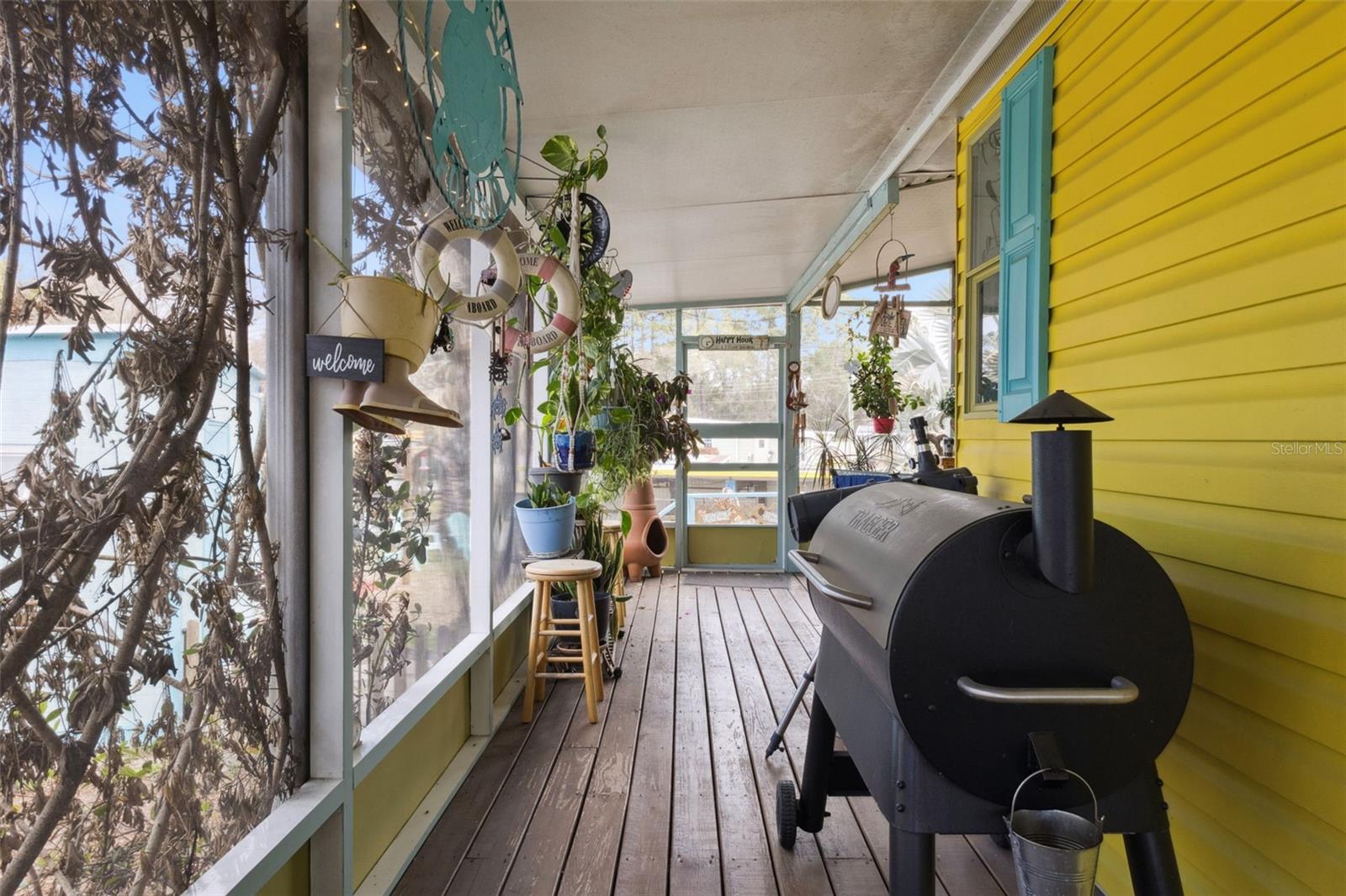 EAST LAKE HARRIS ESTATES - Residential