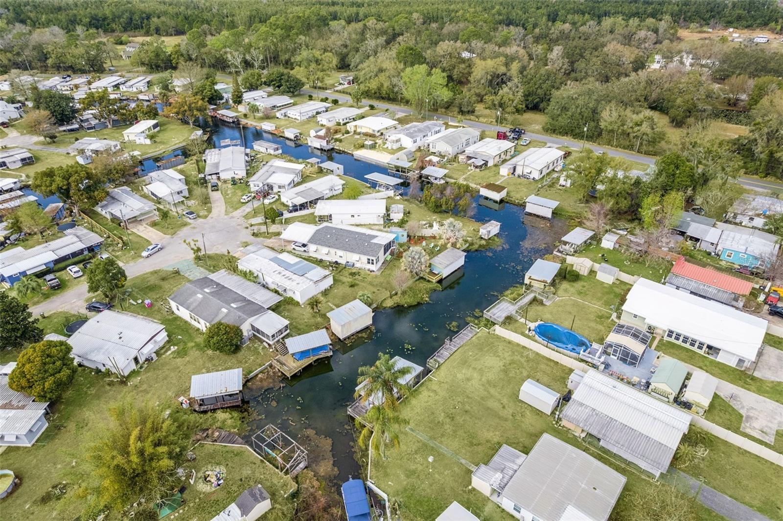 EAST LAKE HARRIS ESTATES - Residential