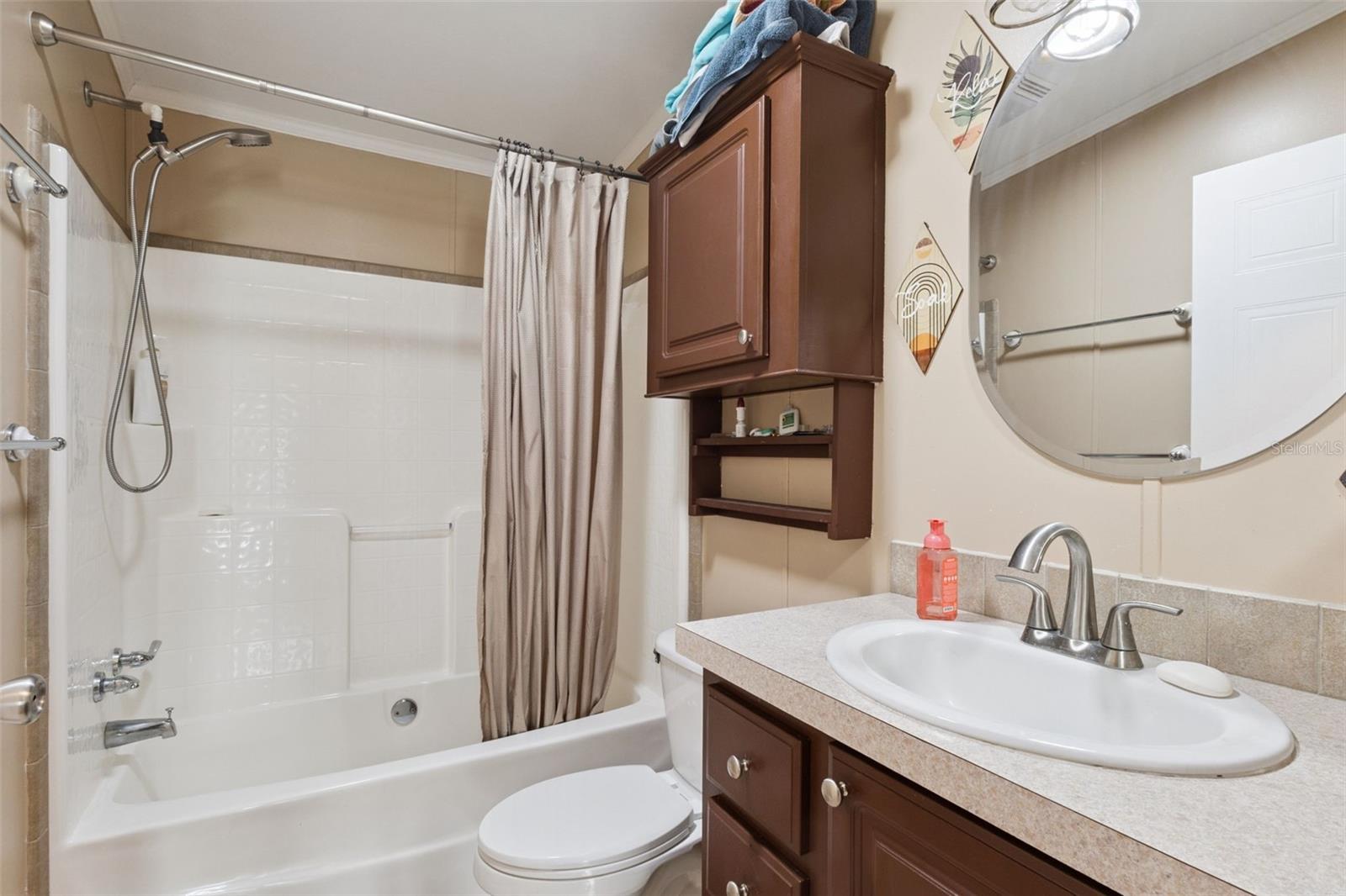 EAST LAKE HARRIS ESTATES - Residential