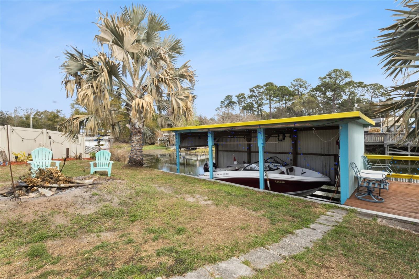 EAST LAKE HARRIS ESTATES - Residential