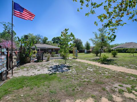 A home in APOPKA